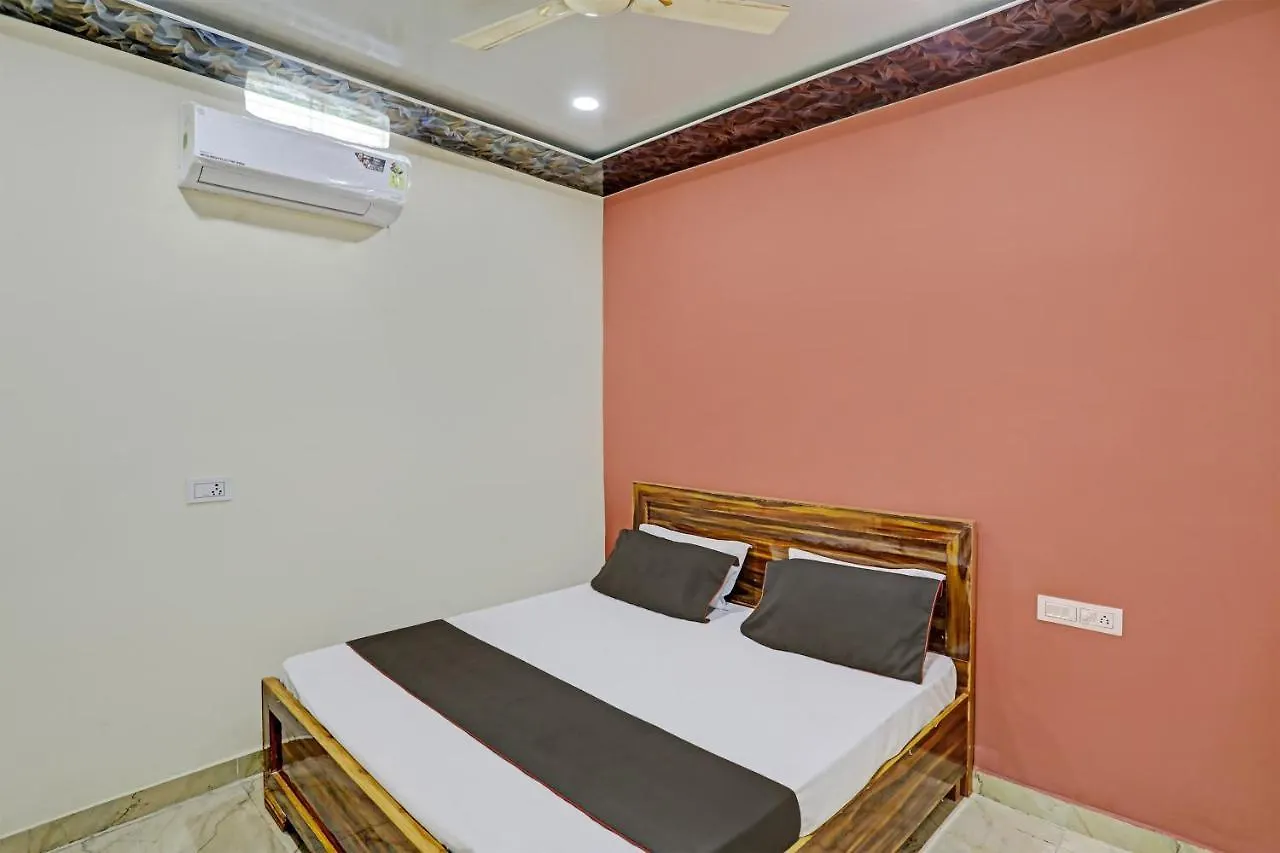 Collection O Hotel Sylvania Palace Varanasi